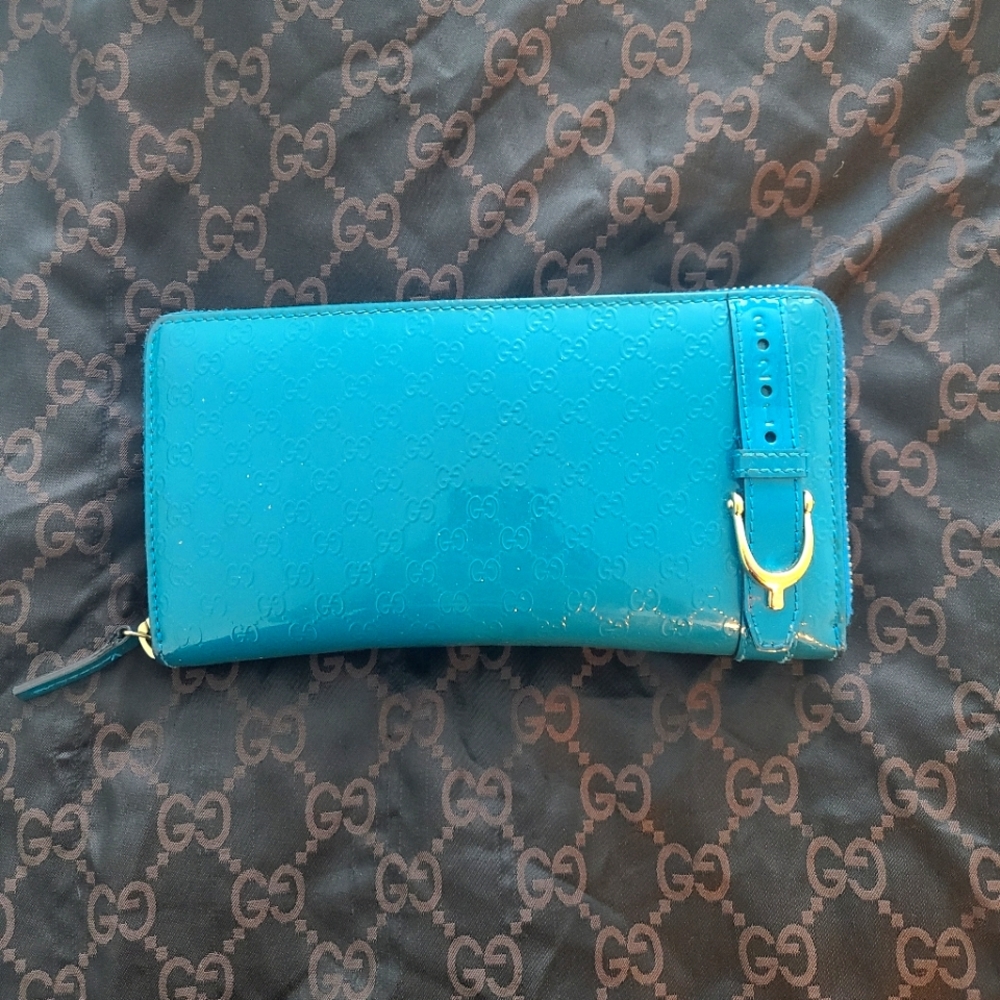 Gucci teal blue wallet